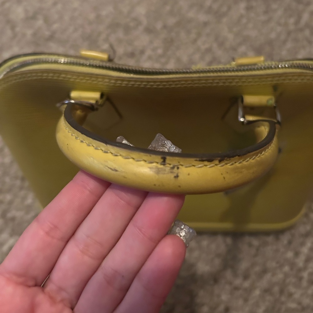 Yellow Authentic Lv Women's Handbag - Picture 7 of 13
